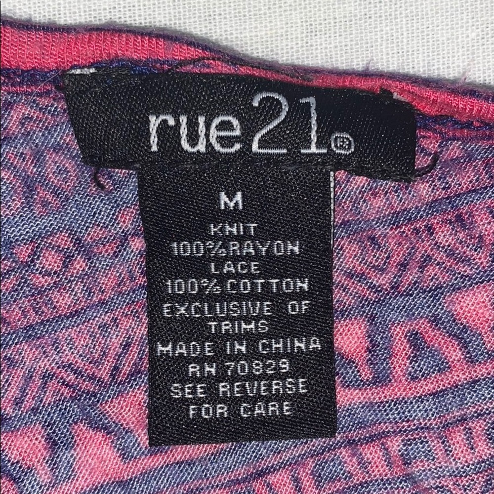 🎆 Pink & Blue Aztec Tank - Picture 4 of 5